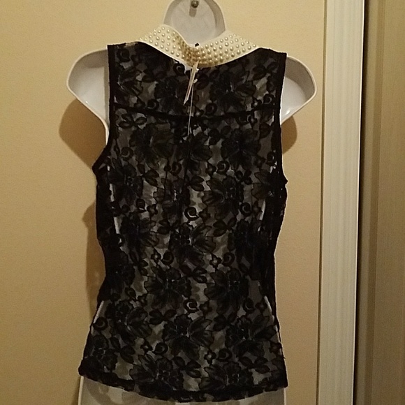 Black lace button up - Picture 3 of 4